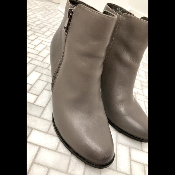taxi GENUINE LEATHER GREY ABBY BOOTIES - Size 10 - Picture 3 of 11